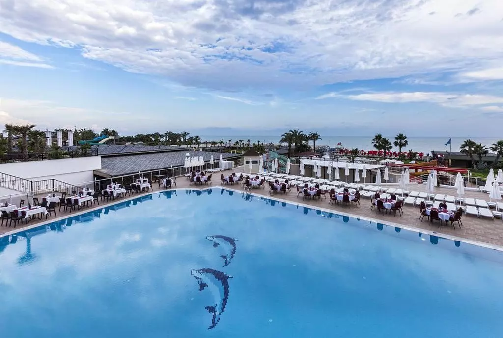 throne seagate_antalya_shabavizparvaz_17.jpg throne seagate_antalya_shabavizparvaz_17.jpg